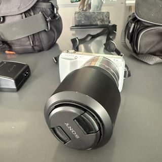 Cámara Sony 16.2 MP + Accesorios