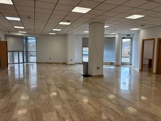 Local comercial en alquiler en Pla de la Vallonga - Bacarot en Alicante