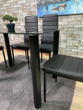 Mesa cristal templado y 4 sillas
