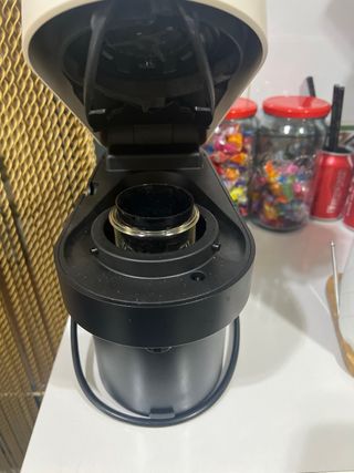 Cafetera Nespresso virtuo
