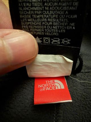 Chaqueta The North Face Apex Roja y Gris