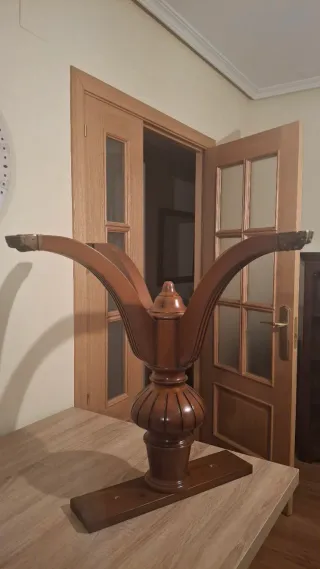 Mesa de comedor nogal vintage