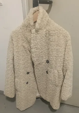 Chaquetón borreguito beige