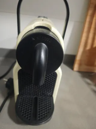 Cafetera Nespresso De'Longhi Crema