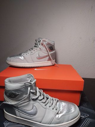 Tenis Jordan Retro High OG Plata y Blanco