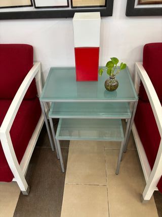 Sillones y mesa de diseño alta calidad