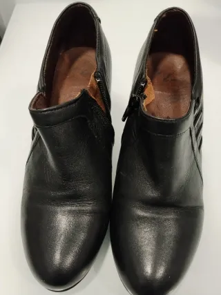 Botines de tacón negros