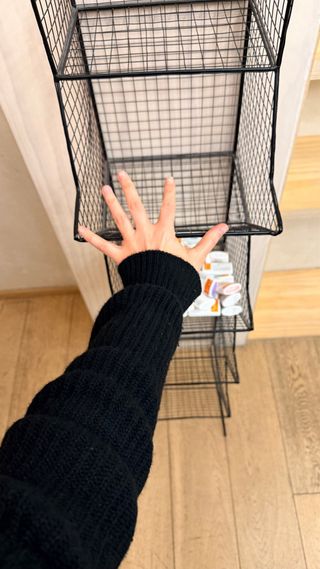 Estantería metálica negra