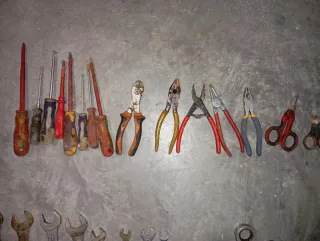 Lote de llaves y herramientas