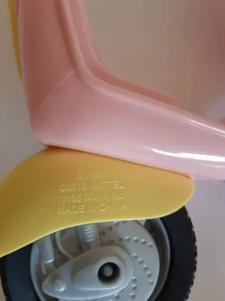 Lote 9 Barbies + 2 Motos