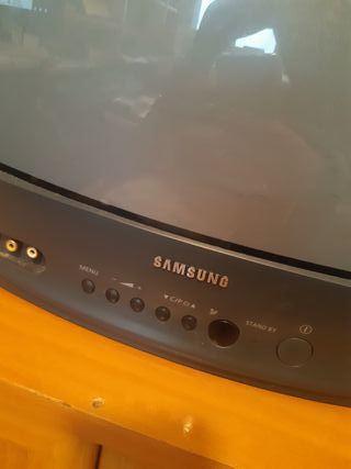 RETROGAMING SAMSUNG TV CRT 15 RATIO 4:3
