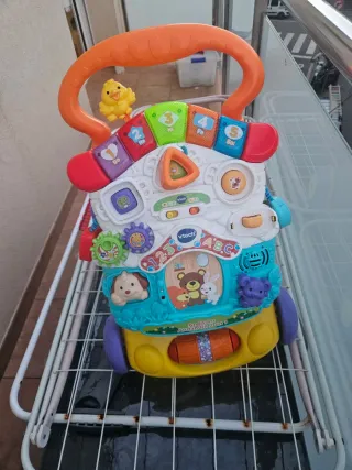 Andador Vtech 2 en 1 para bebé