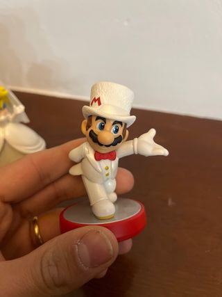Amiibo Mario Wedding Peach Bowser