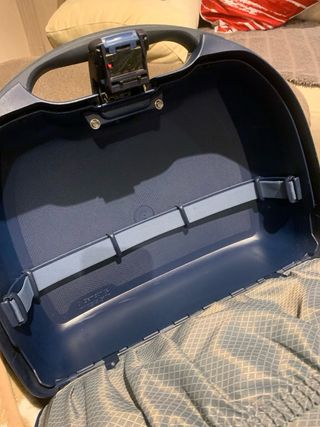 Neceser vertical azul con codigo