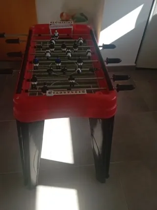 Futbolín infantil rojo