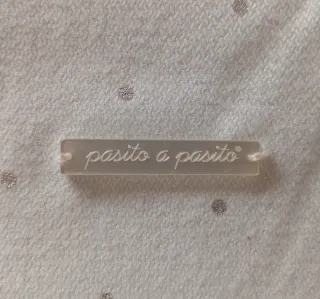 SACO DE INVIERNO UNIVERSAL CON BOLSO A JUEGO