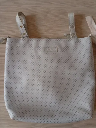 SACO DE INVIERNO UNIVERSAL CON BOLSO A JUEGO