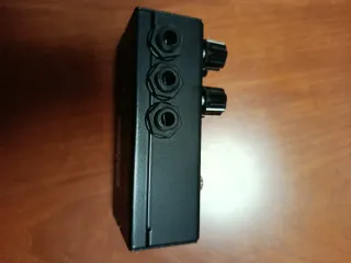 Pedal Distorsión Guitarra AMT R2