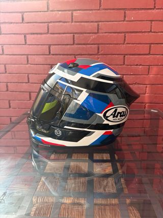 Casco Arai Quantic