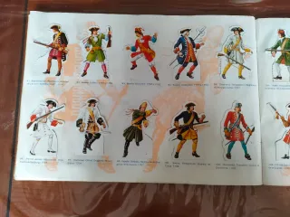 Álbum de Cromos Soldados de Todos los Tiempos Maga