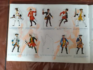 Álbum de Cromos Soldados de Todos los Tiempos Maga