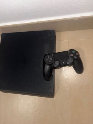 Consola PS4 Negra + Mando