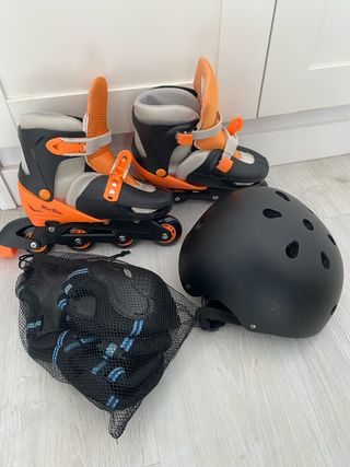 Patines con casco y protecciones