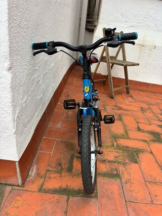 Bicicleta infantil azul 16 pulgadas