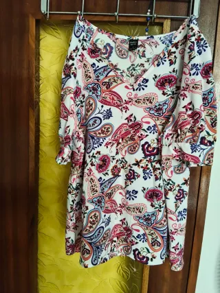 Top Emery Rose Estampado Paisley Talla L