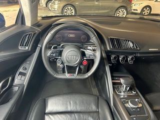 AUDI R8 V10 QUATTRO SUPERDEPORTIVO DE REESTRENO