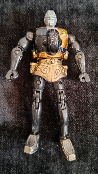 FIGURE DI WINSPECTOR E CAVALIERI DELLO ZODIACO