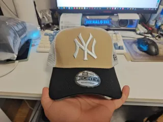 Lote 3 Gorras: Red Sox, Yankees, Bulls