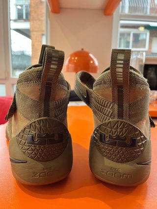 Nike LeBron Soldier 11 Talla 42.5