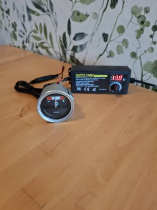 Voltímetro Jaeger 52mm Renault 8