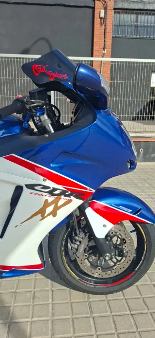 Honda CBR 1100 XX - Acepto cambio