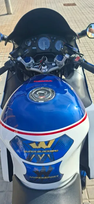 Honda CBR 1100 XX - Acepto cambio