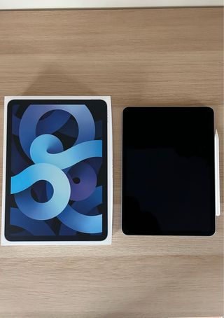 iPad Air 4 + Apple Pencil 2 + Logitech Folio touch