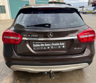 Mercedes-Benz GLA 2014