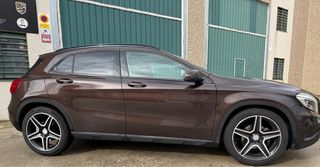 Mercedes-Benz GLA 2014