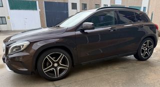 Mercedes-Benz GLA 2014