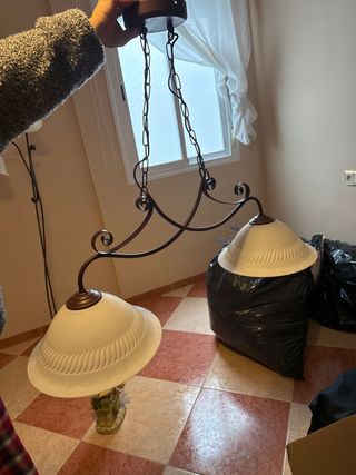 Lámpara de forja rústica