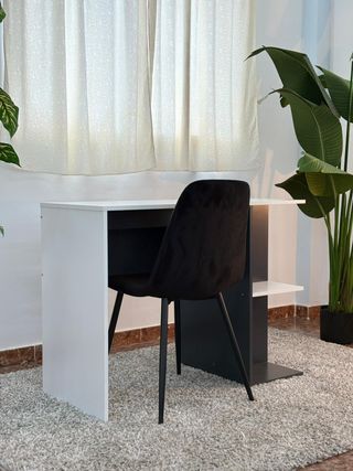 Escritorio económico y funcional