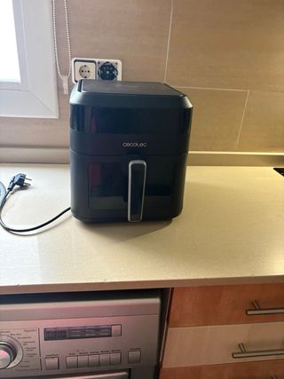 Freidora Cecotec Negra