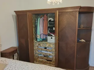 Armario de madera maciza 2,30x1,84x60