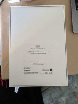 iPad 9ª Gen Wi-Fi 256GB Plata/Gris Espacial