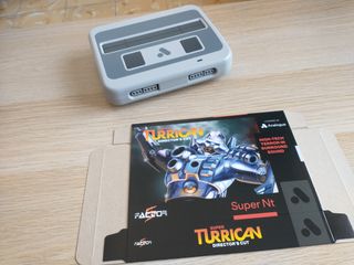 Analogue Super Nt (Super NES)+2 mandos 8BitDo 2.4g