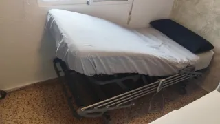 Cama geriátrica articulada