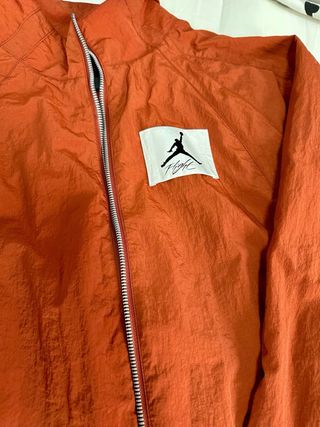 Chaqueta Jordan Talla S Naranja