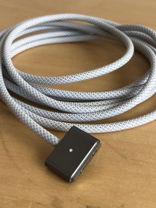 Cable USB-C a MagSafe 3 Apple Space Gray