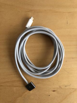 Cable USB-C a MagSafe 3 Apple Space Gray